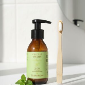 Pasta de dientes Sin Flúor Menta 150g + Cepillo de Dientes Bambú